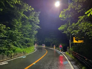 籠坂峠に向けての登りが始まる