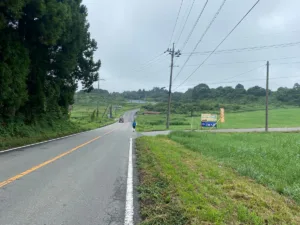 まだ空は雲に覆われたまま…