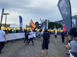 参加42ヶ国が国旗と共に紹介されるセレモニー
