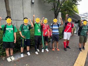 ”イケメンコーチ”こと中村氏（左から3人目）と共に…