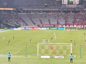 この直後、逆転のゴールを許す…