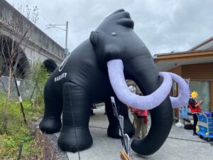 メインパートナー・MAMMUTのロゴ